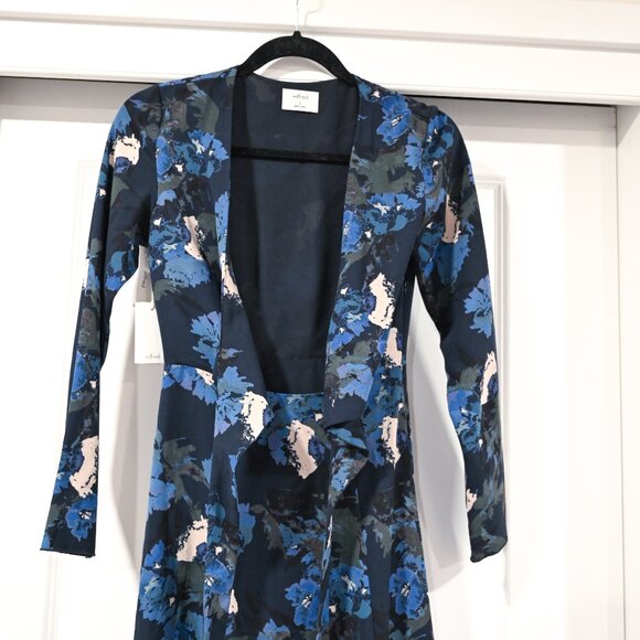 Wilfred Aritizia Aubagne Print Tie Front Midi Dress Size 0 NWT - Picture 7 of 12